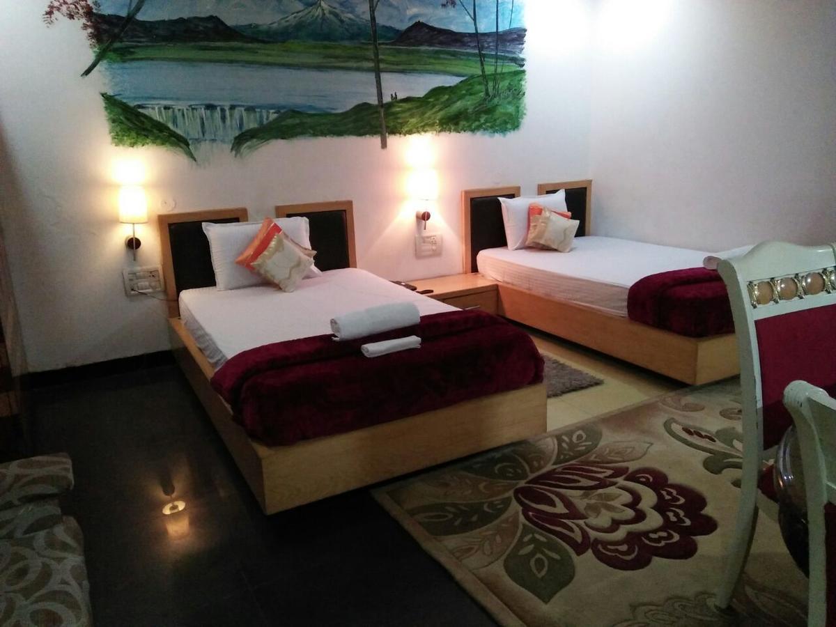 Hotel Rahul Deluxe 那格浦尔 外观 照片